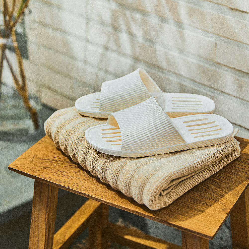 空氣浴室拖鞋 Airy Bathroom Slippers